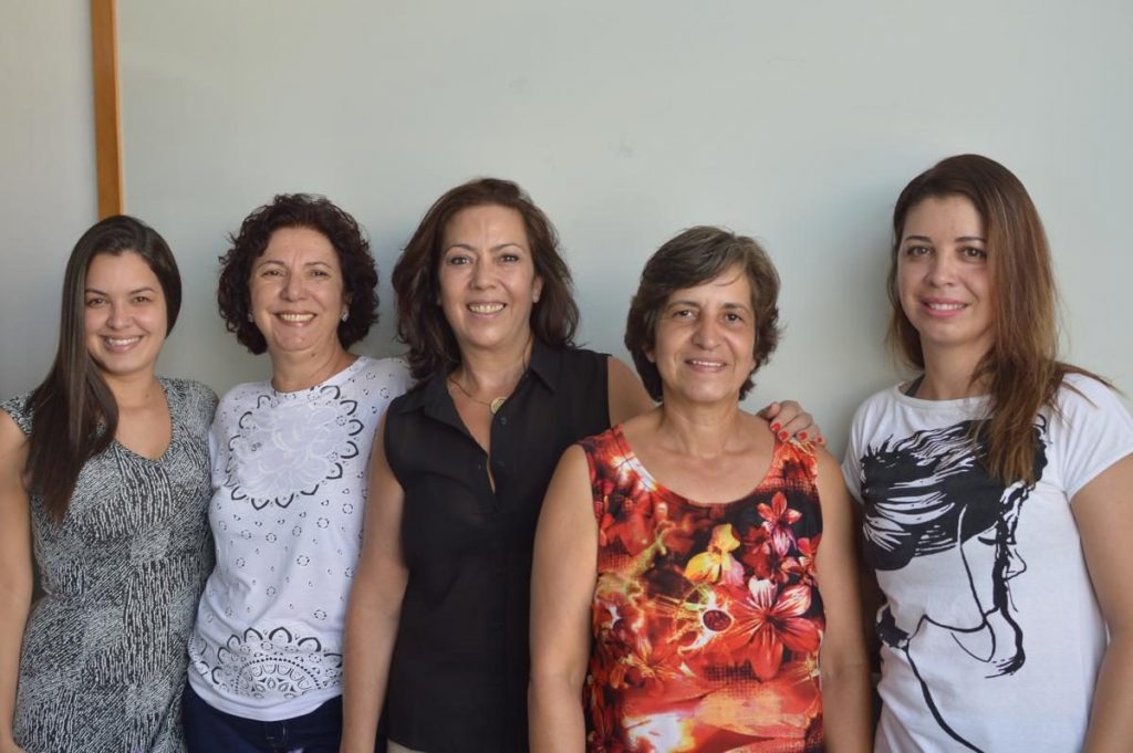 As coordenadoras da Asspe Maria Clara Bersonetti, Vera Ely, Marilei Casimiro Valcazara, Dirce Pereira de Souza e Ieda Barros